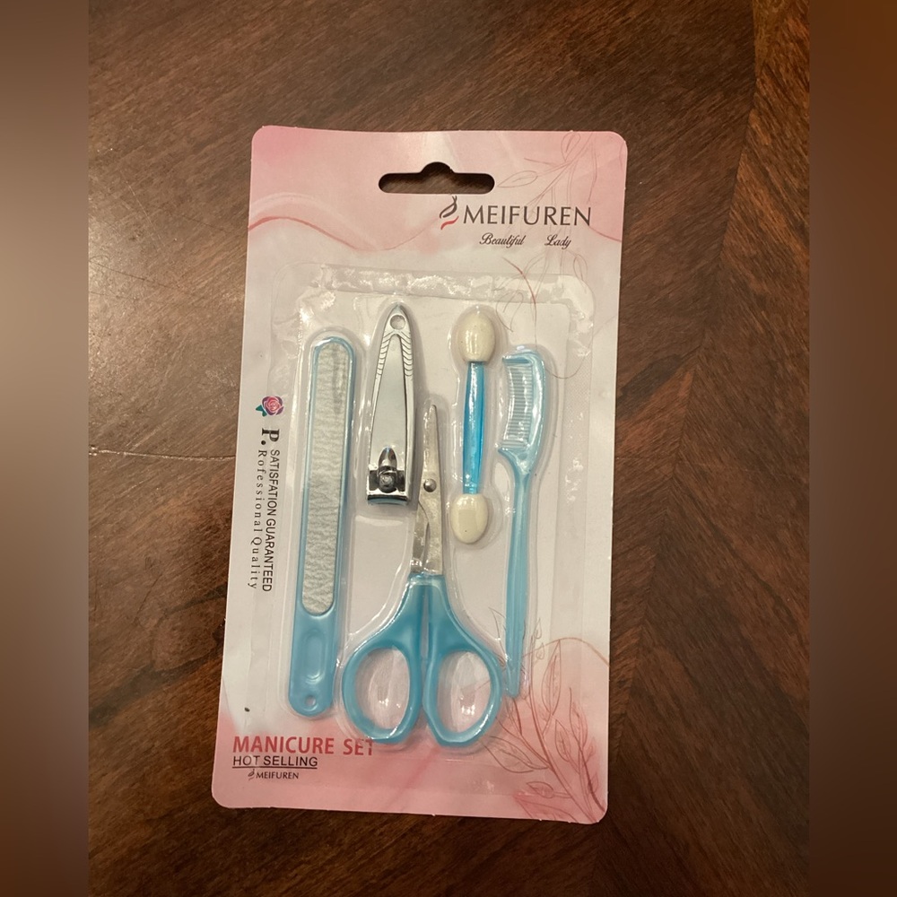 Manicure Sets-Pick one - Picture 4 of 4